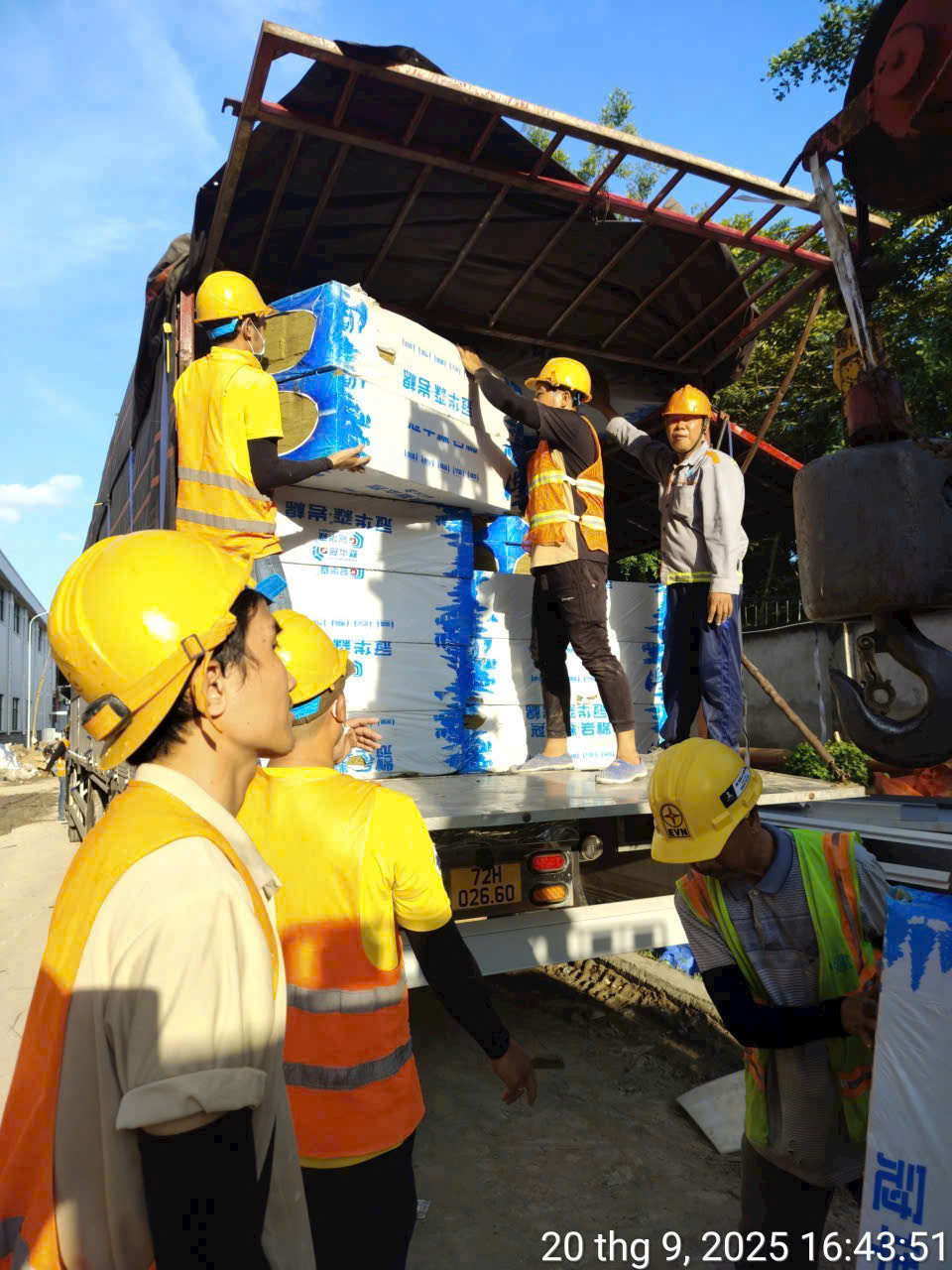 z7066051227167_4e6845d6659e77603c46d115819cfee6