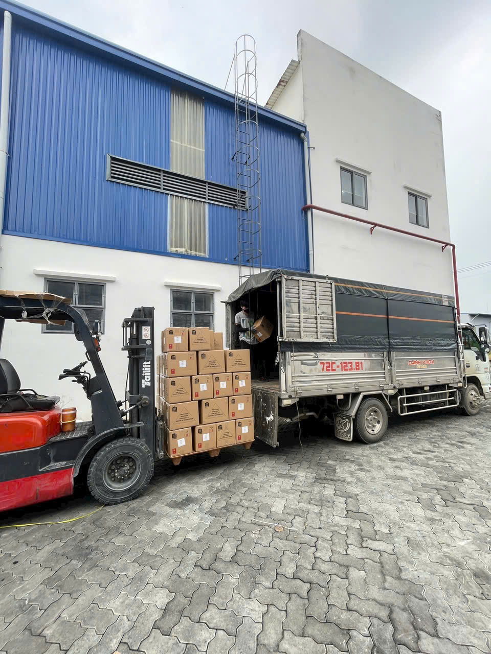 z7066377772468_23f7362a9fc73296bbe6b9c58f670b39